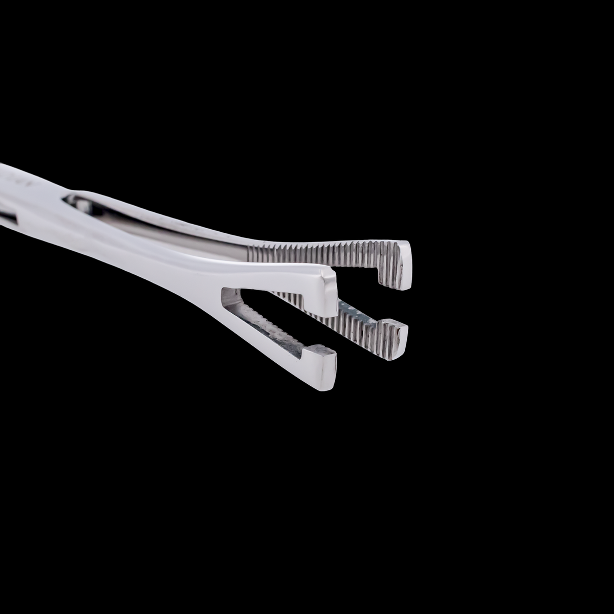 Slotted Pennington Forceps With Ratchet - Khrysos Jewelry