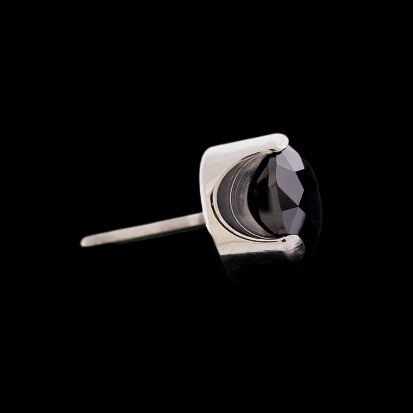 Keon - Round Prong Set Low Profile End - Khrysos Jewelry