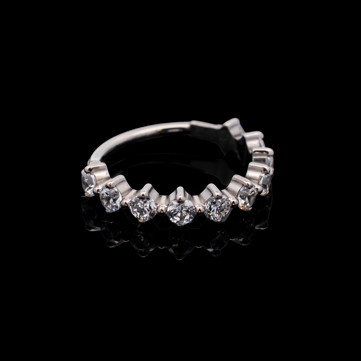Vittoria - Hinged Ring