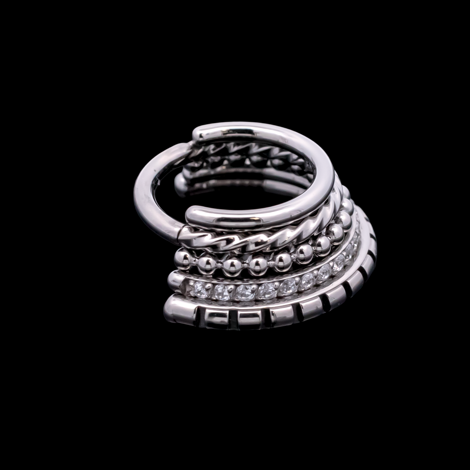 Raze - Hinged Ring