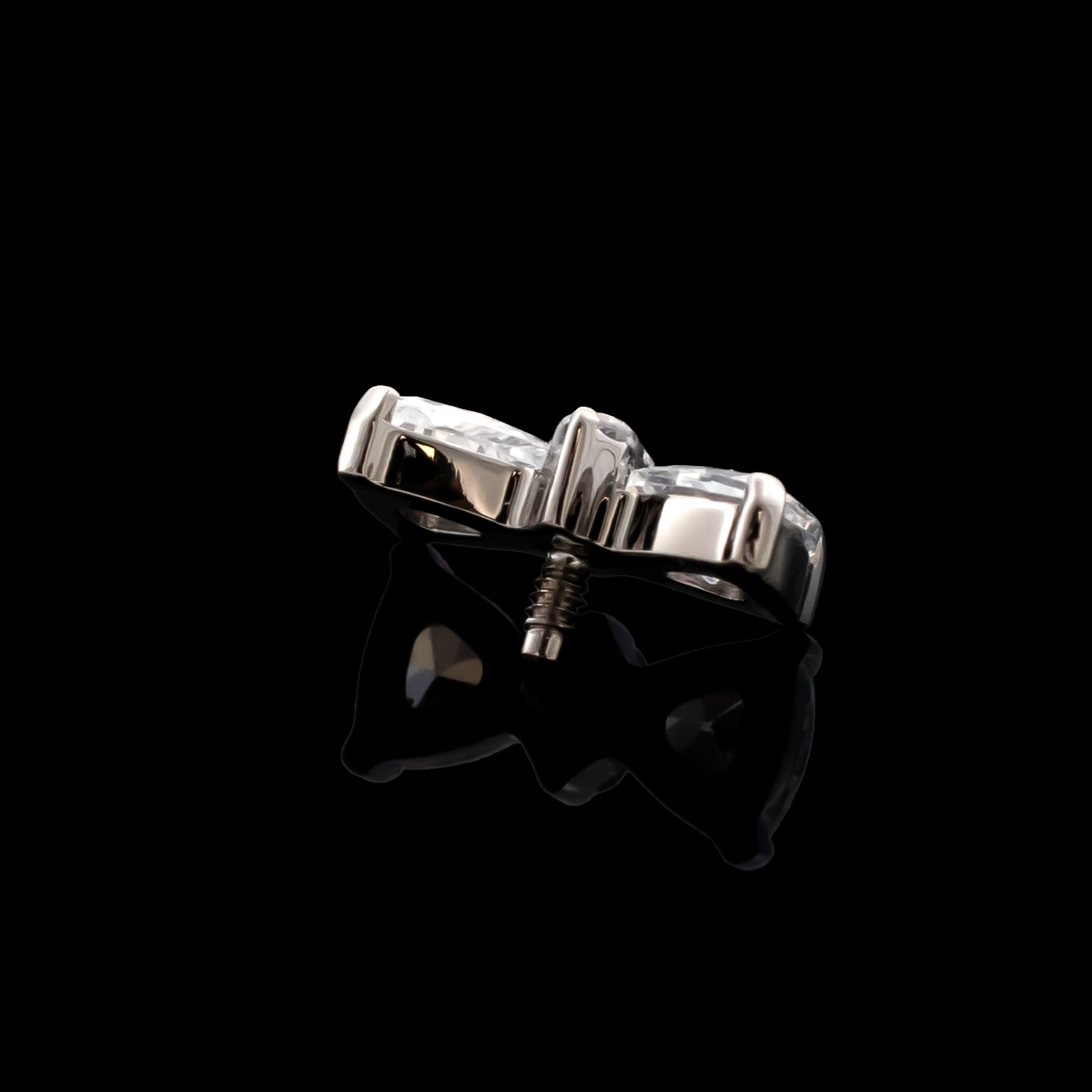 Estelle - 16G Internally Threaded - Khrysos Jewelry