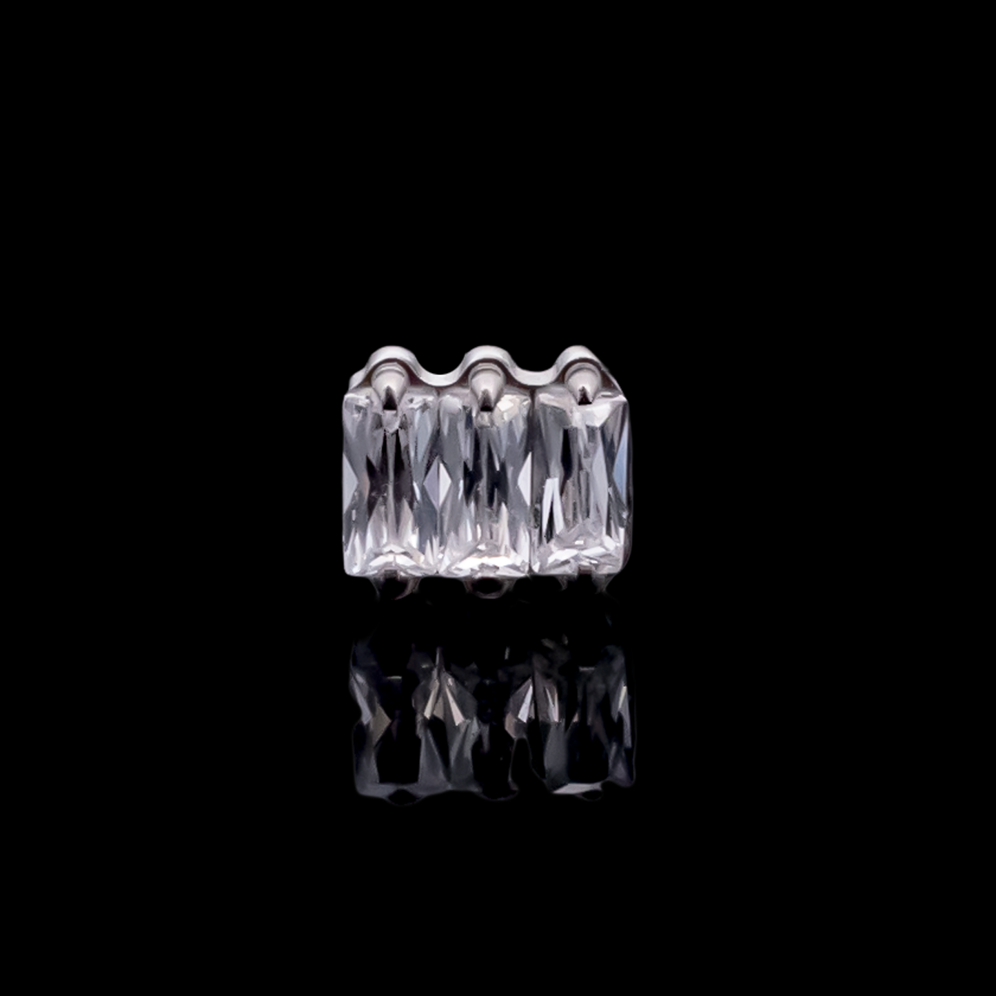Colette - 16G Internally Threaded End