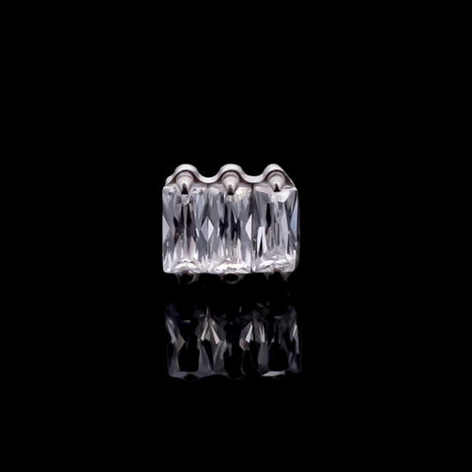 Colette - 16G Internally Threaded End