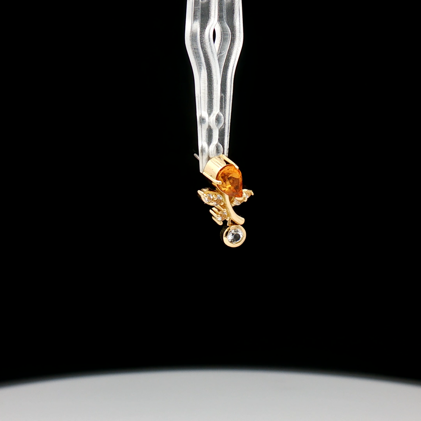 Hazel - 18kt Gold Threadless End - Khrysos Jewelry