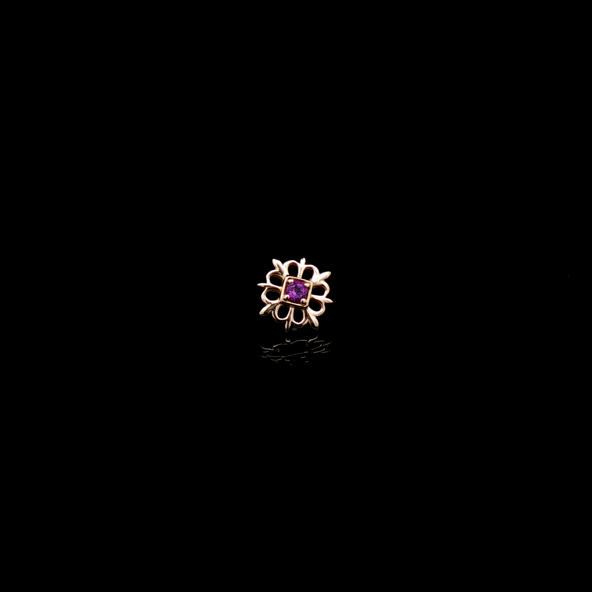 Olivia - 18kt Gold Threadless End - Khrysos Jewelry