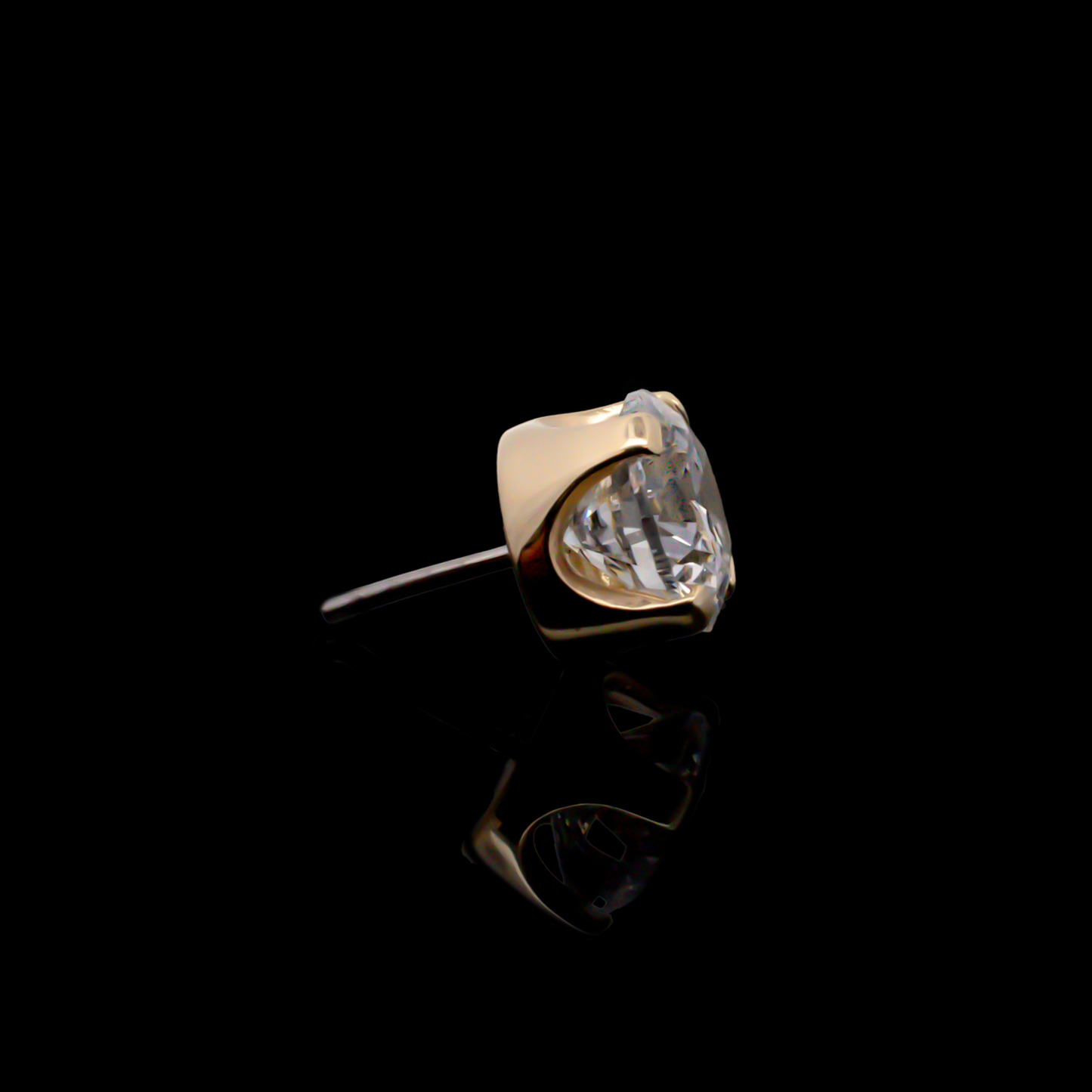 Juliette - 18kt Gold Diamond Threadless End - Khrysos Jewelry