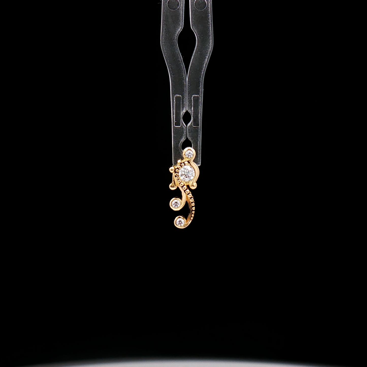 Eliana - 18kt Gold Threadless End - Khrysos Jewelry