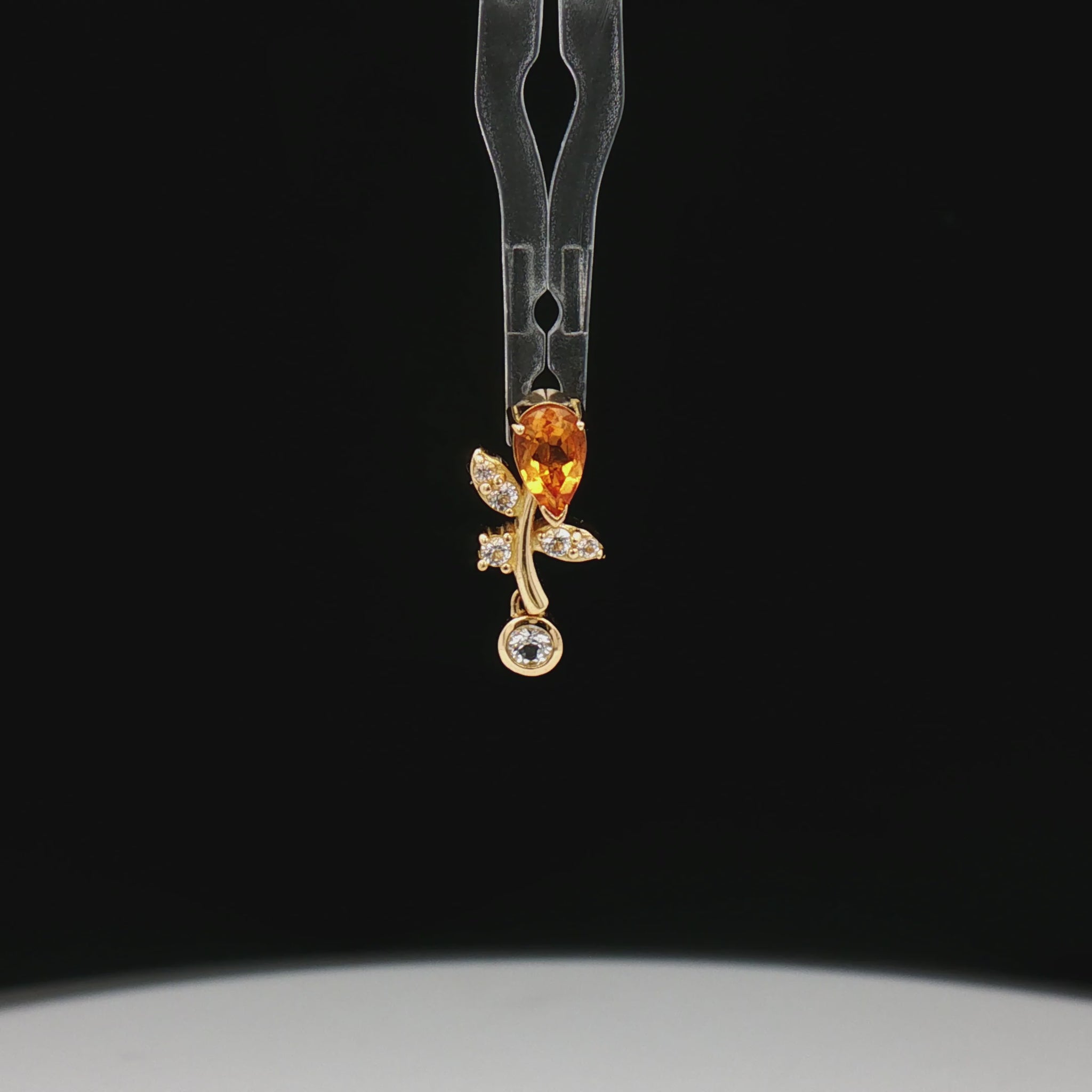 Hazel - 18kt Gold Threadless End