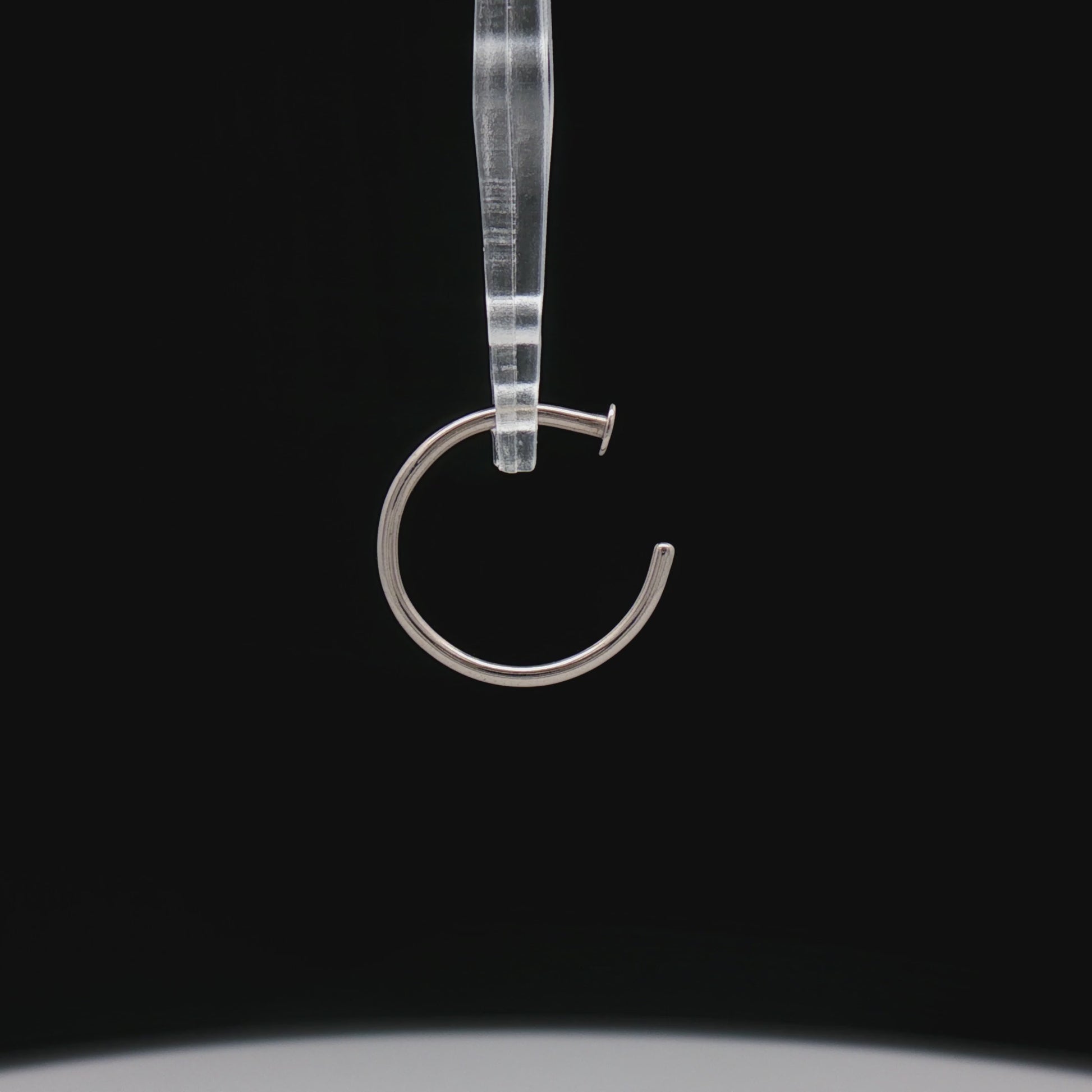 Trystan - Simple Nose Hoops